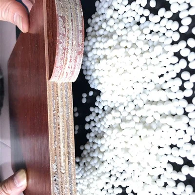 Adhésif thermofusible pour scellage des bords